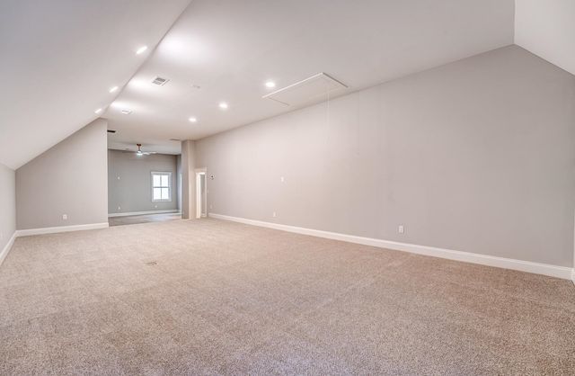 275 NEBHUT LN, Rossville, TN 38066