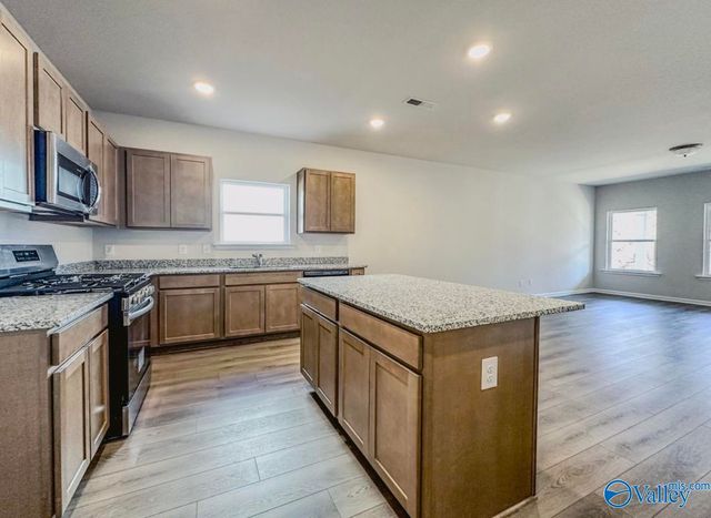 The Hampton Roman Randall Road, New Market, AL 35761