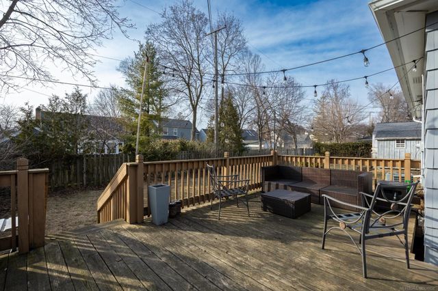 1155 Lake Grove Avenue, Grand Rapids, MI 49506