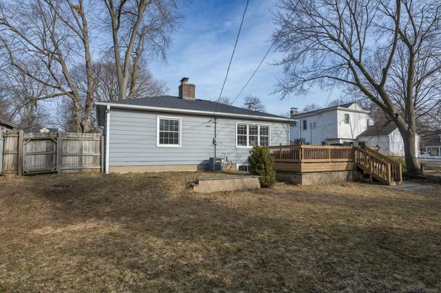 1155 Lake Grove Avenue, Grand Rapids, MI 49506