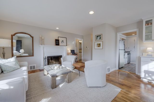 1155 Lake Grove Avenue, Grand Rapids, MI 49506