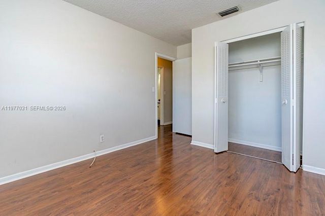 5192 NE 6th Ave 820, Oakland Park, FL 33334