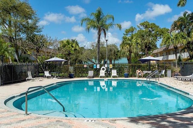 5192 NE 6th Ave 820, Oakland Park, FL 33334