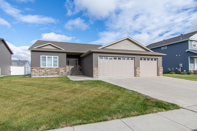 1220 Legion Lane W, West Fargo, ND 58078