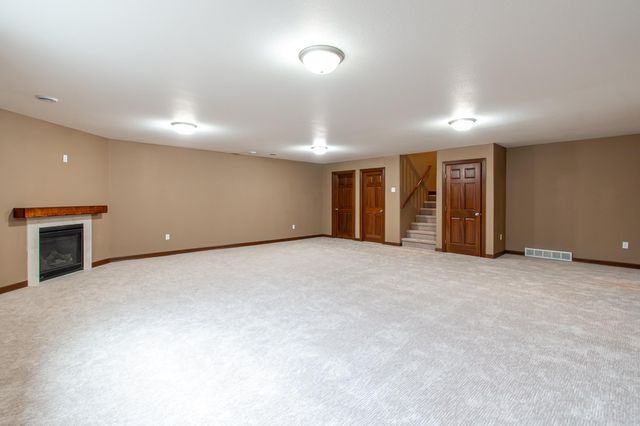 1220 Legion Lane W, West Fargo, ND 58078