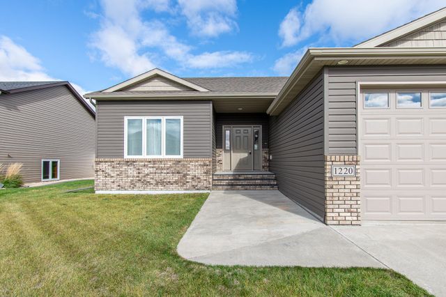 1220 Legion Lane W, West Fargo, ND 58078