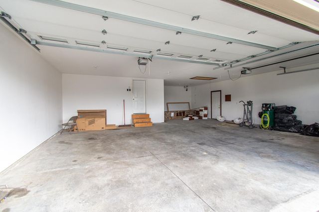 1220 Legion Lane W, West Fargo, ND 58078