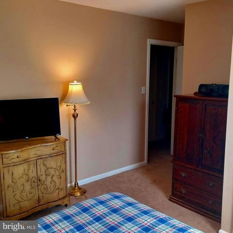 17 BLACKBURN CT, Burtonsville, MD 20866