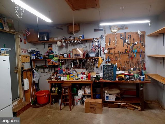 17 BLACKBURN CT, Burtonsville, MD 20866