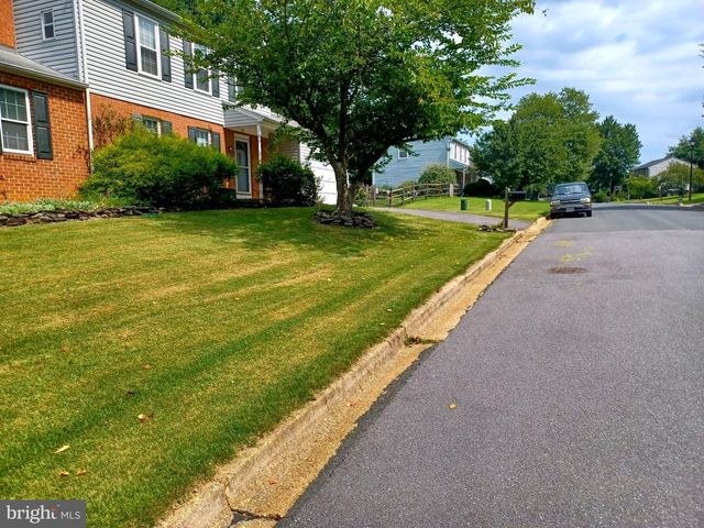 17 BLACKBURN CT, Burtonsville, MD 20866