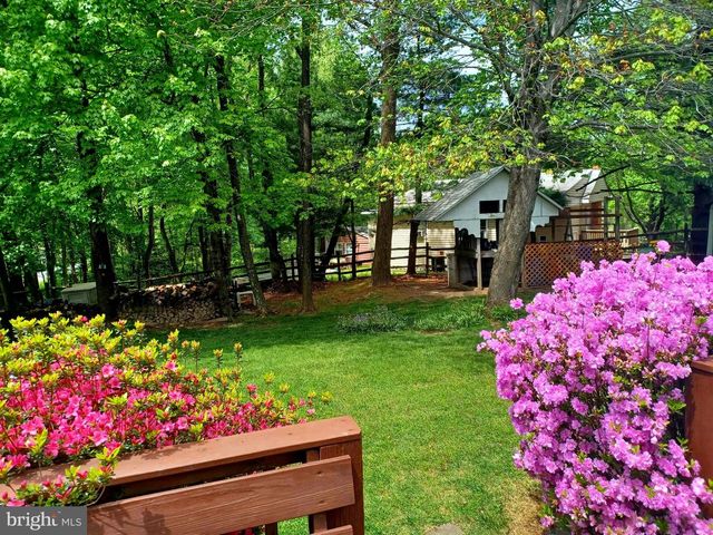 17 BLACKBURN CT, Burtonsville, MD 20866