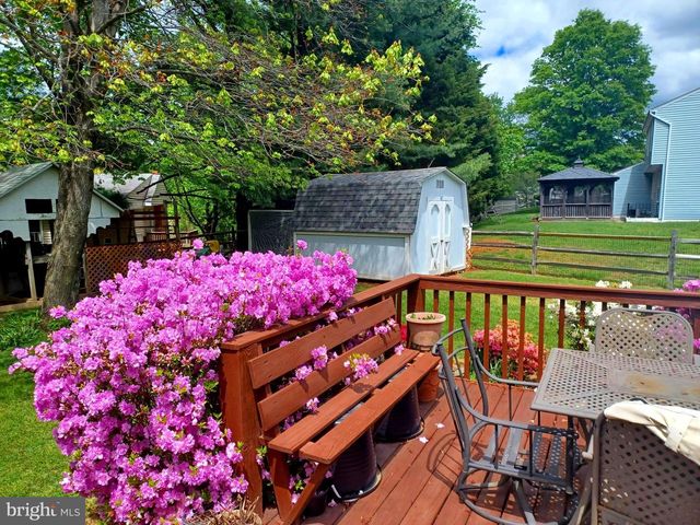 17 BLACKBURN CT, Burtonsville, MD 20866