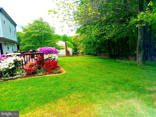 17 BLACKBURN CT, Burtonsville, MD 20866