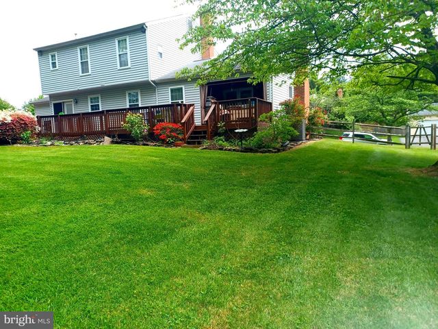 17 BLACKBURN CT, Burtonsville, MD 20866