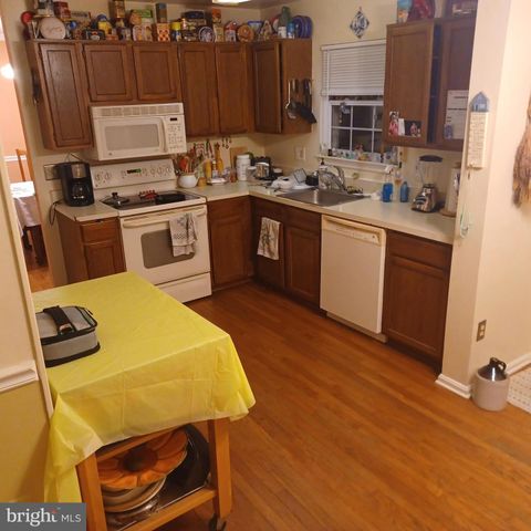 17 BLACKBURN CT, Burtonsville, MD 20866