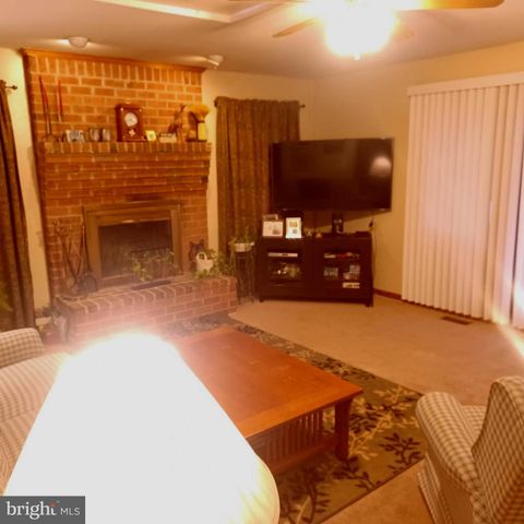 17 BLACKBURN CT, Burtonsville, MD 20866
