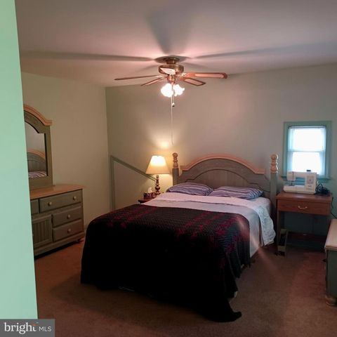 17 BLACKBURN CT, Burtonsville, MD 20866