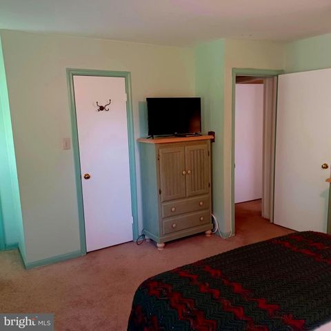 17 BLACKBURN CT, Burtonsville, MD 20866