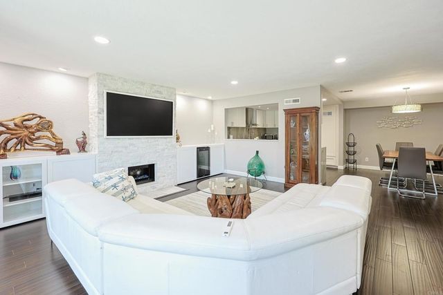 68 Montego, San Diego, CA 92118