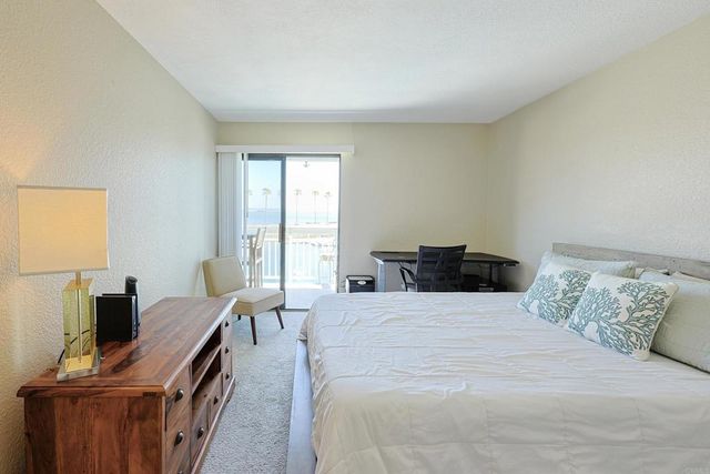 68 Montego, San Diego, CA 92118