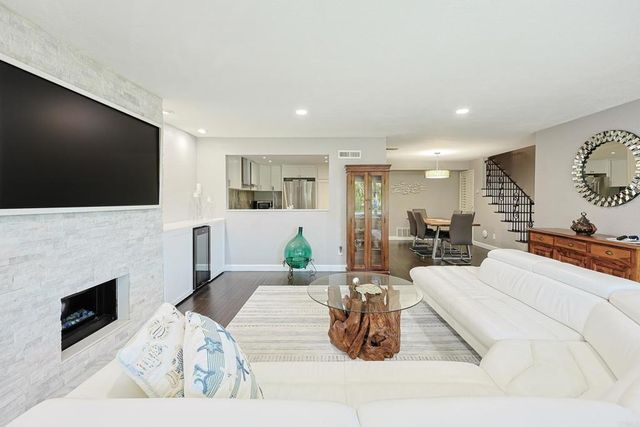 68 Montego, San Diego, CA 92118