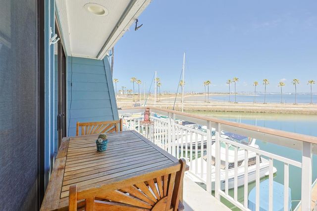 68 Montego, San Diego, CA 92118