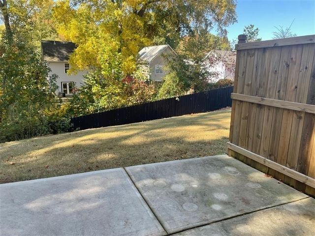 1809 Parkades SW Path, Marietta, GA 30008