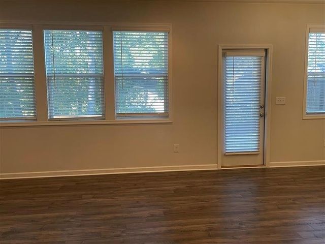 1809 Parkades SW Path, Marietta, GA 30008