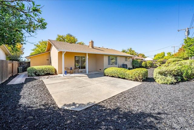 1225 56th Ave, Sacramento, CA 95831