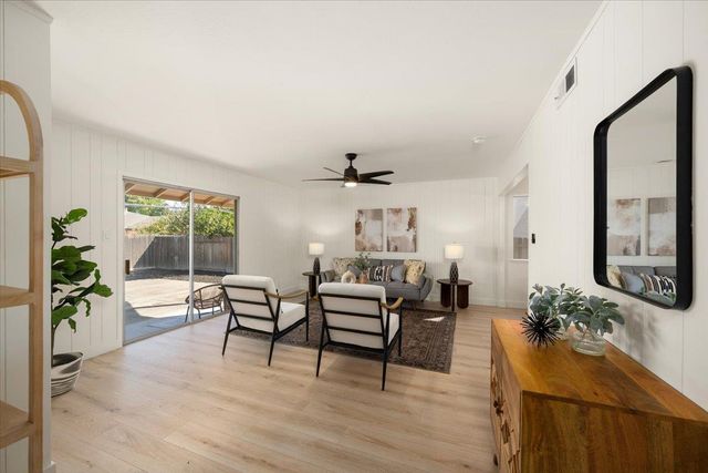 1225 56th Ave, Sacramento, CA 95831