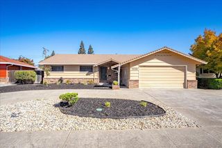 1225 56th Ave, Sacramento, CA 95831
