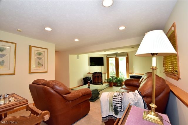 495 North Street, Chagrin Falls, OH 44022