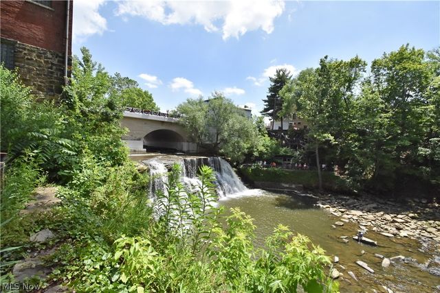 495 North Street, Chagrin Falls, OH 44022