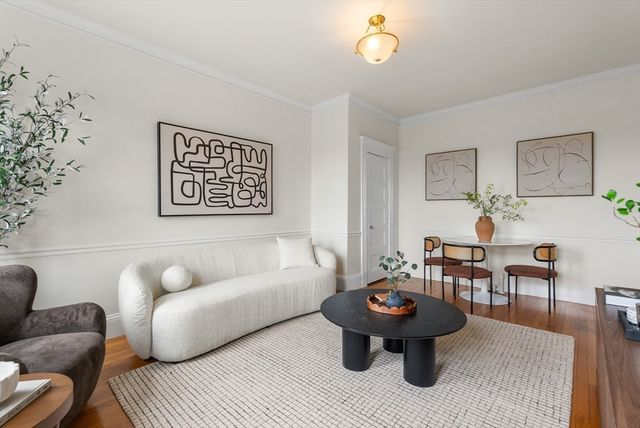 8 Garrison St 709, Boston, MA 02116