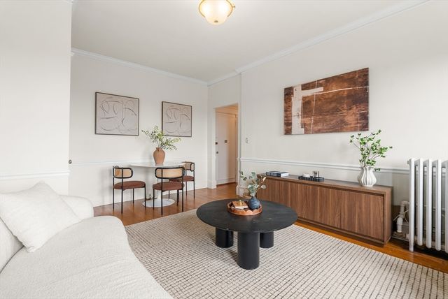 8 Garrison St 709, Boston, MA 02116