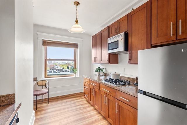 8 Garrison St 709, Boston, MA 02116