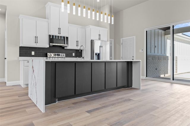 1121 County Road 4104, Greenville, TX 75401