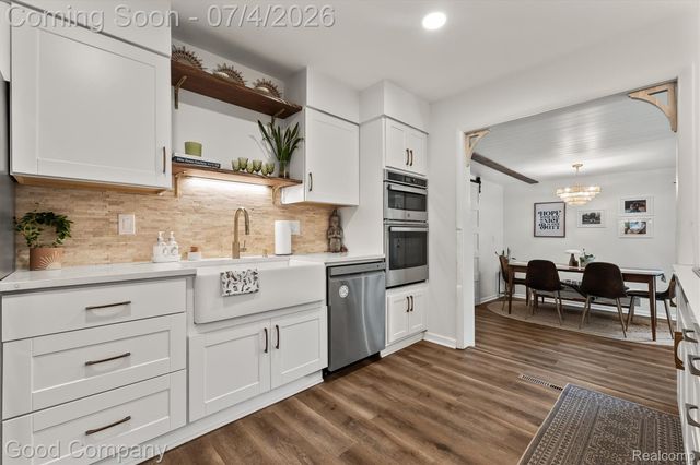141 Nesbit Lane, Rochester Hills, MI 48309