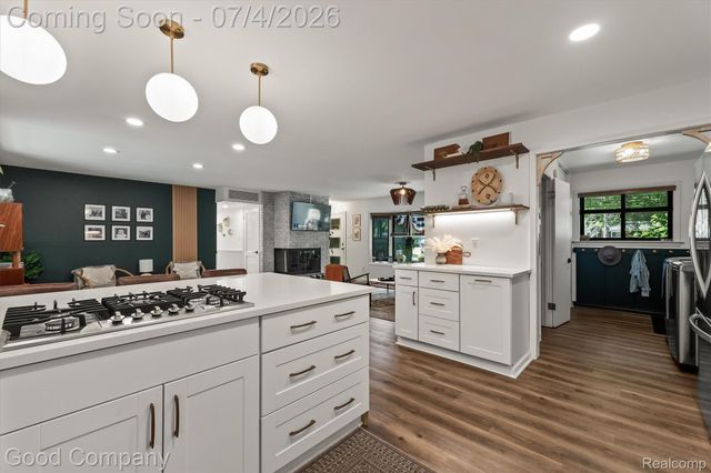 141 Nesbit Lane, Rochester Hills, MI 48309
