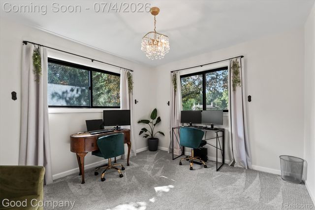141 Nesbit Lane, Rochester Hills, MI 48309