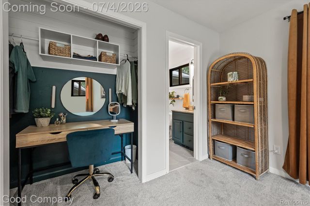 141 Nesbit Lane, Rochester Hills, MI 48309