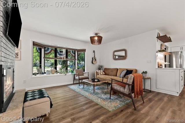 141 Nesbit Lane, Rochester Hills, MI 48309