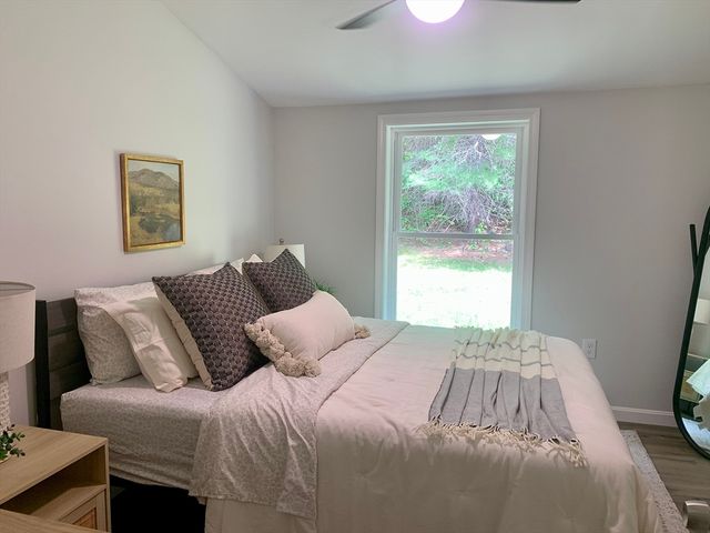 59 Barberry, Raymond, NH 03077