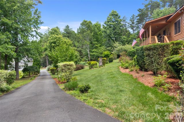 214 Harbor Ridge Drive, Connelly Springs, NC 28612