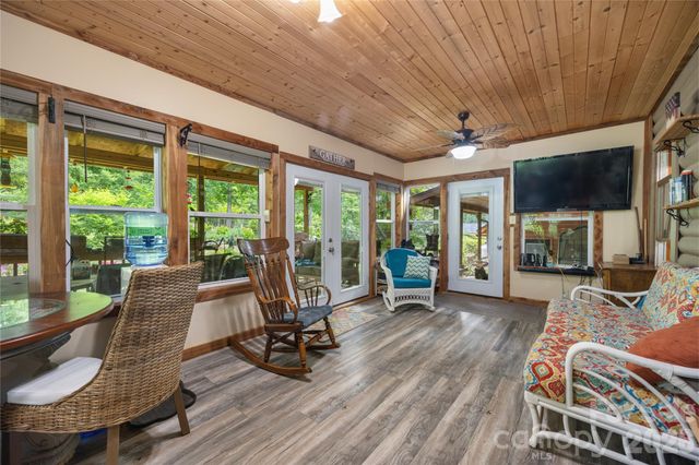 214 Harbor Ridge Drive, Connelly Springs, NC 28612