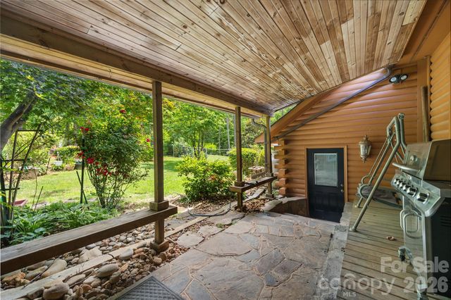 214 Harbor Ridge Drive, Connelly Springs, NC 28612