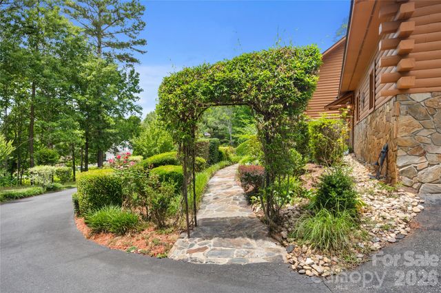 214 Harbor Ridge Drive, Connelly Springs, NC 28612