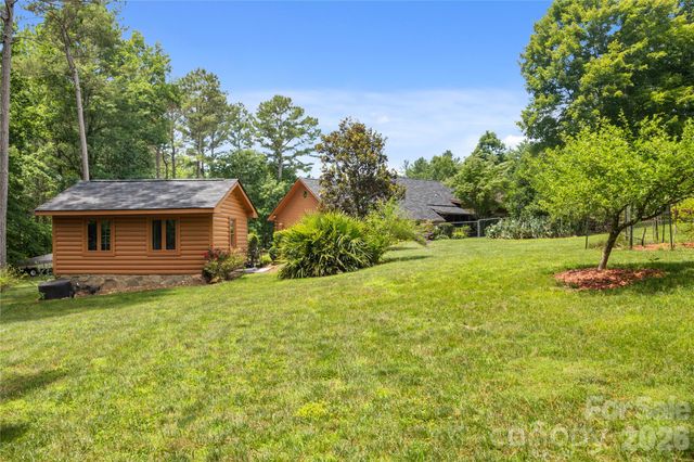 214 Harbor Ridge Drive, Connelly Springs, NC 28612