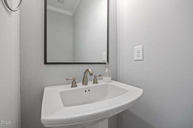 1605 Wooster Street, Raleigh, NC 27607