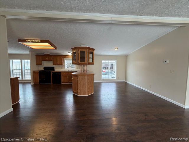 45869 Bonaventure Drive, Macomb, MI 48044